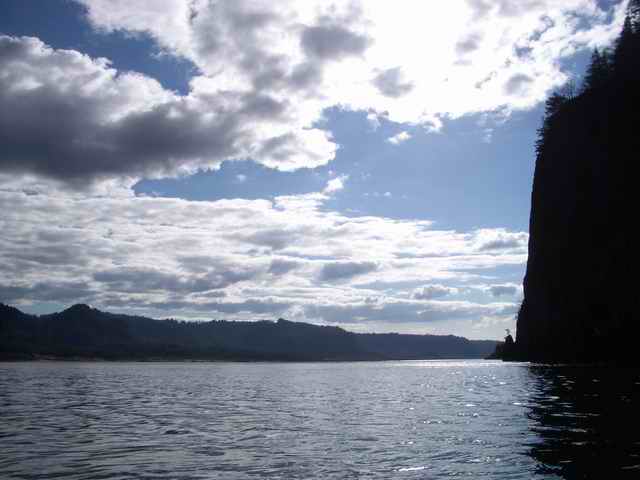 20060319 - 03 Columbia River Rooster Rock to Beacon Rock - Nice View