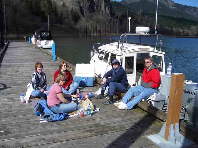 20060319 - 11 Columbia River Rooster Rock to Beacon Rock - Picnic Lunch