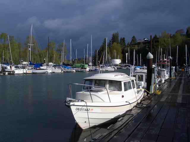 20060413 - 10 Cathlamet C-Dory Gathering - Northwest Morning - Sun & Dark Clouds