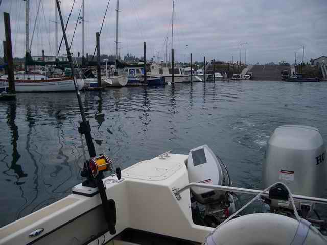 20060610 - 02 Newport Halibut Trip - Motoring out of launch