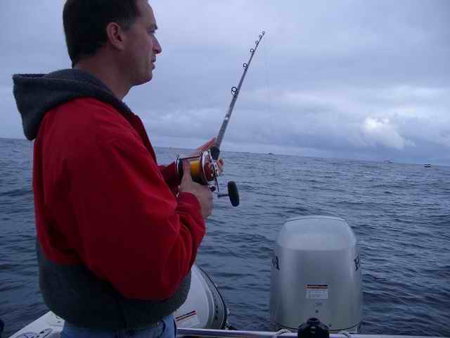 20060610 - 07 Newport Halibut Trip - An old determined deckhand who used to work in Alaska
