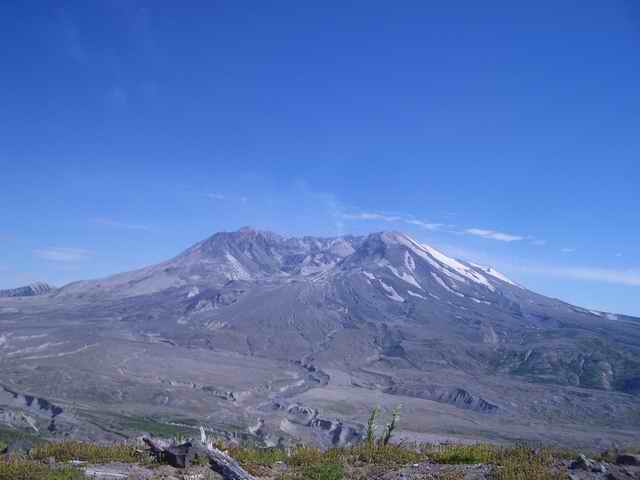 20060709 - 08 Showing Cousin from Kansas Mt. St. Helens