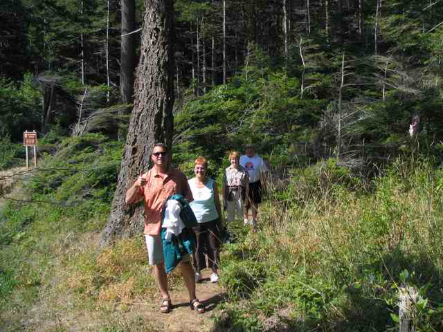 20060729 - 03 San Juans w Amy\'s Parents & Sister - Our fearless leader...hmmm