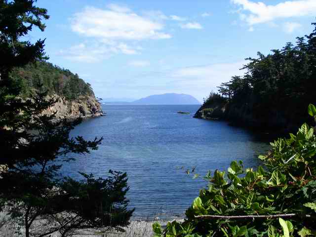20060729 - 05 San Juans w Amy\'s Parents & Sister - Cove on Matia