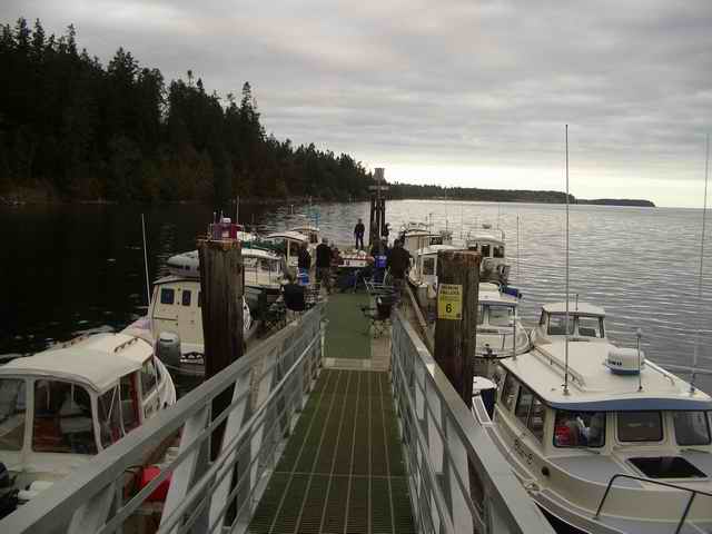 20061001 - 01 Sequim C-Dory Gathering - Da Gang at State Park Dock