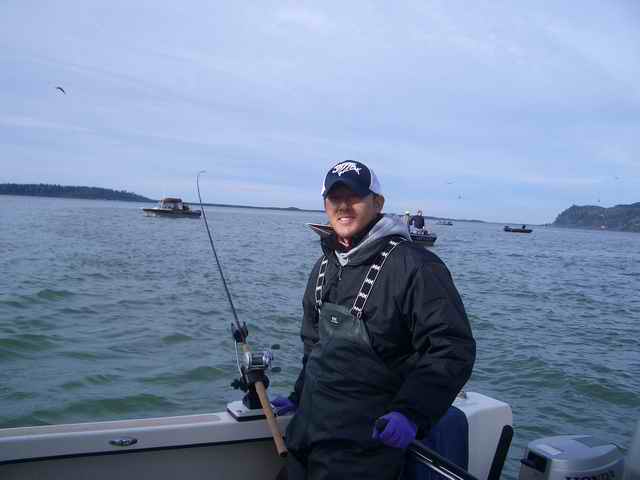 20061117 - 03 Tillamook Bay Fishing - Martin who is DA MAN for fishing