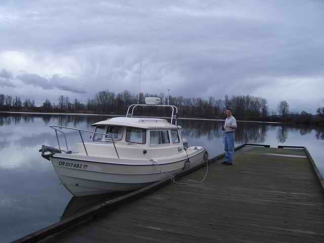 20070218 - 03 Martin Island cove on Columbia River - How come no one is boating in Feb