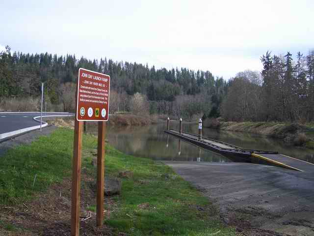 20070304 - 03 John at Astoria - Nice Launch