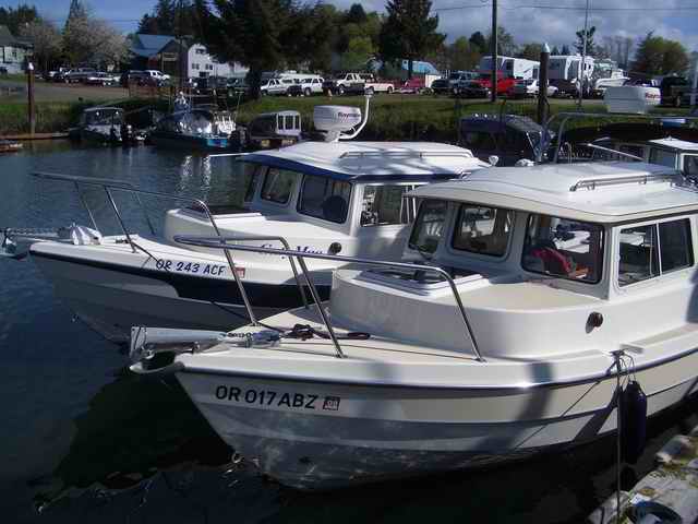 20070414  - 06 Cathlamet C-Dory Gathering