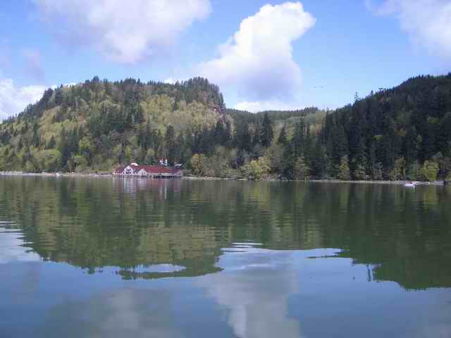 20070414  - 27 Cathlamet C-Dory Gathering