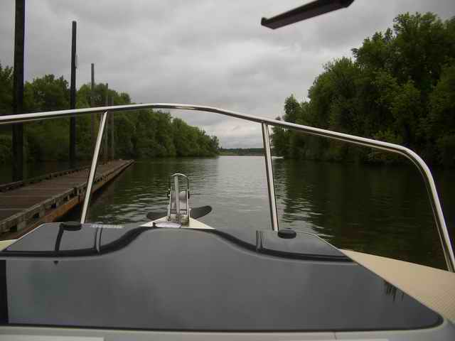 20070617 - 01 Overnight on Columbia River - All by ourselves