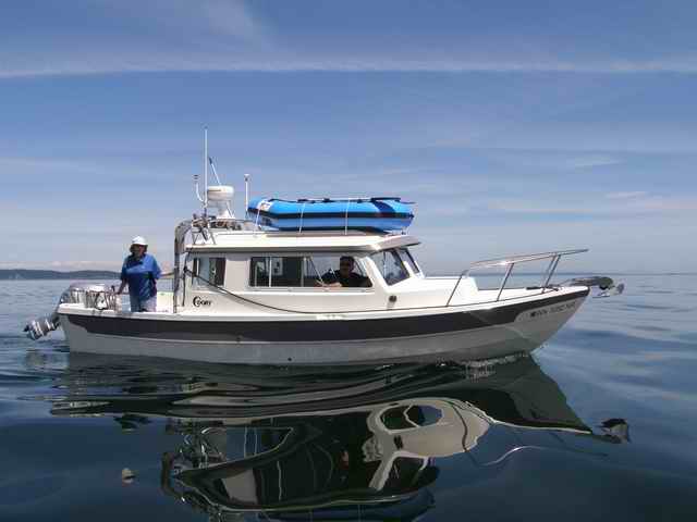 20070629 - 30 Camping on Patos Island San Juans - Look who we ran into Fred & Robbin