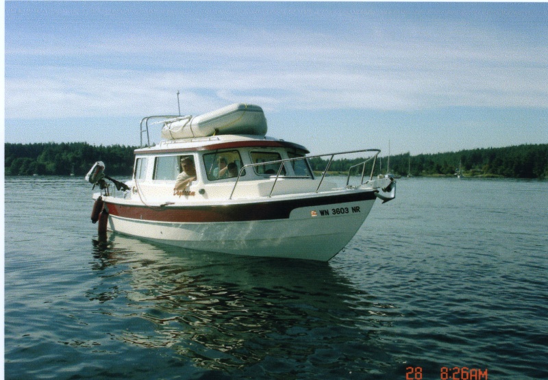 28 May 2005 Blind Bay
   DAYDREAM & crew