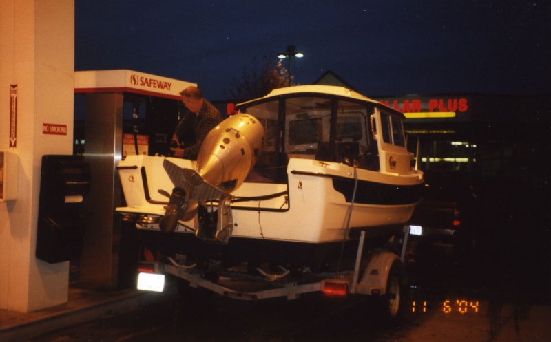 6 Nov 2004 6AM 
Getting gas at Smokey Point Safeway prior to the Snohomish River Run