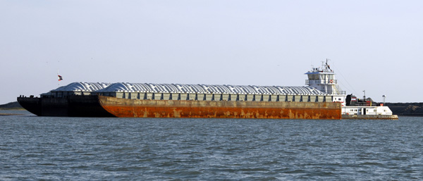 A tug/barges heading for the ICW