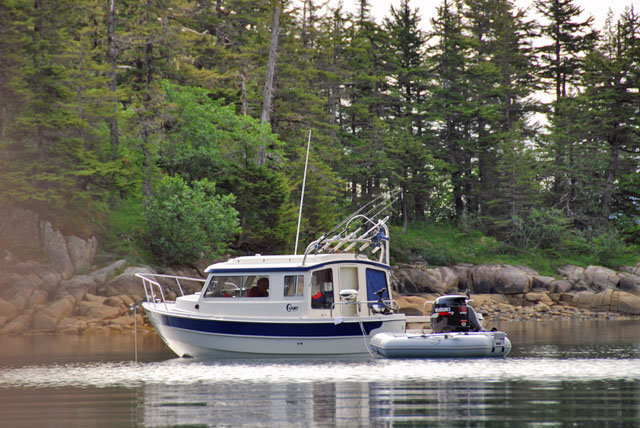 Becky and Dave's unnamed 25' Cruiser.  Possible name "Becky Ann".