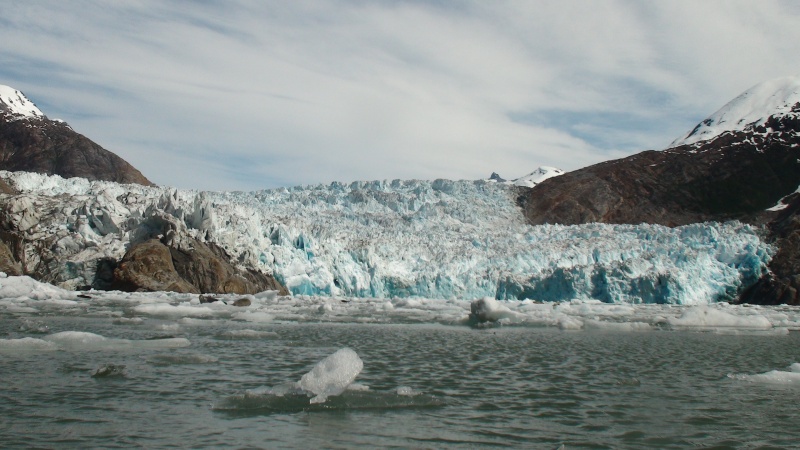 closer to the glacier in the Mokai