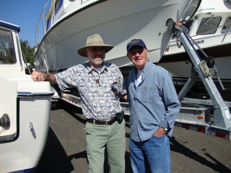Dave aka oldgrowth 
(21.5 MARINAUT)  
Joe  (R-MATEY)