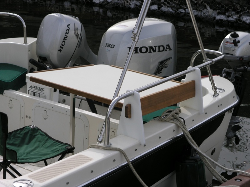 Dinette Table Cockpit Mounting 2.JPG