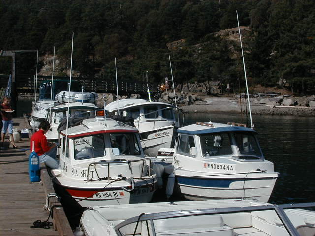 Double parked at the Suicia Dock