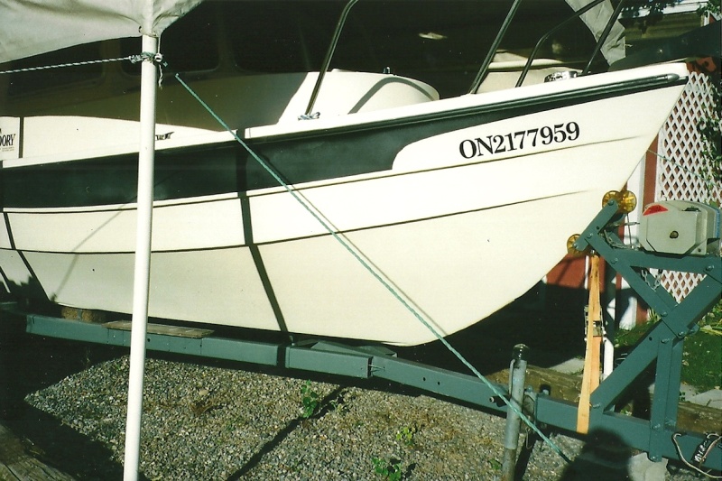 *Drifter* October 2010.Cleaned scum off hull with Lysol Toilet Bowl Cleaner