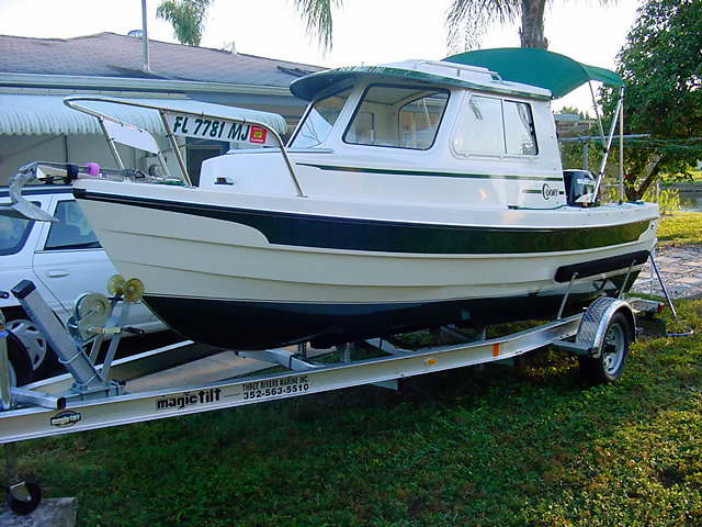 (HiFlight) "Popcorn" at home on trailer.
Note addition of new trimstriping.