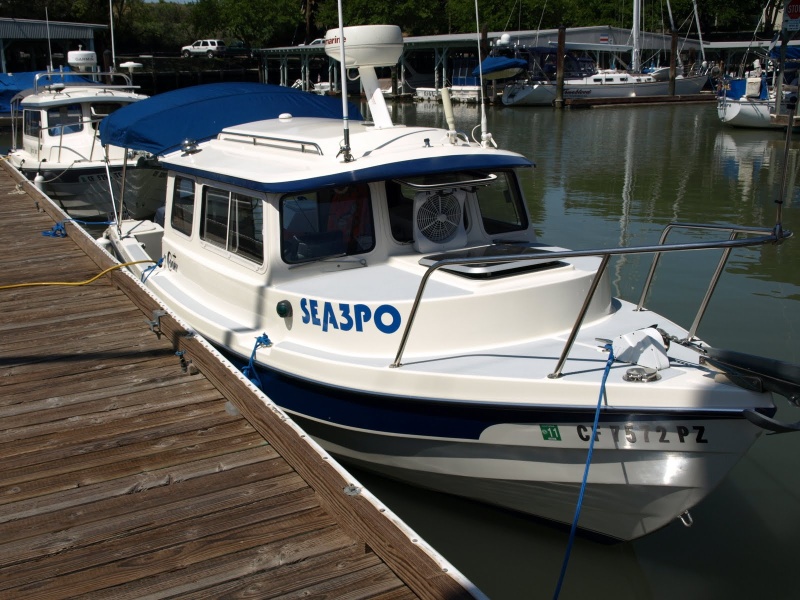 Joel and Susan\'s 22 Cruiser SEA3PO with the most awesome fireplace heater. Check their album.