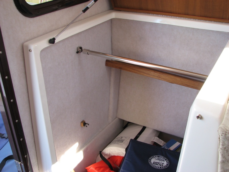 Mid Cabin Berth Closet Rod (deployed)