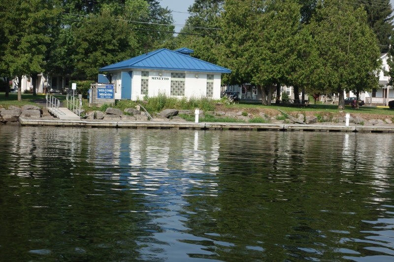 Minetto free town dock with shower and power