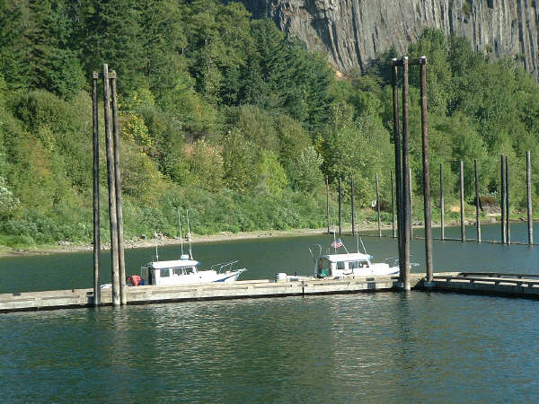 Moorage on the Columbia River
