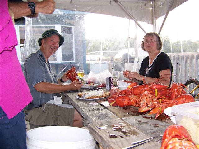 Rick & Carol from the famous rock hopping Hunky Dory.