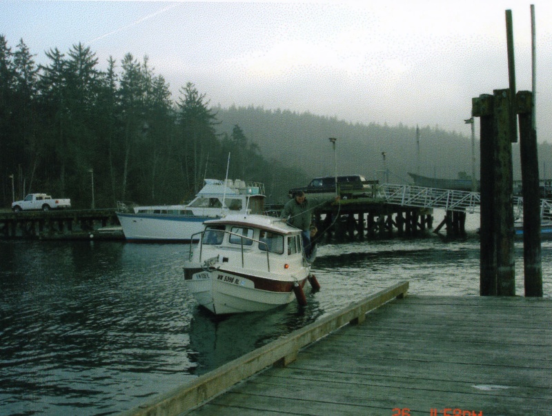 (Ruth & Joe) Daydream (before denaming) arriving at Cornet Bay late Saturday afternoon.