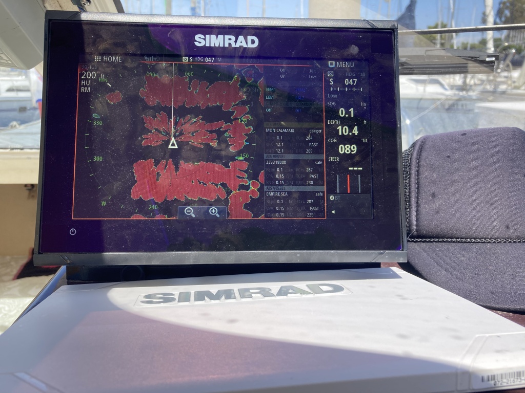 SIMRAD 3G radar w/full AIS