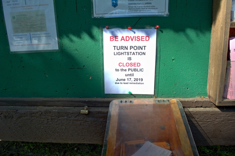 So that was what they were doing at the lighthouse. Guess I won't bother hiking out there.