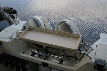 Stern Rails with Snap-On Fillet Table