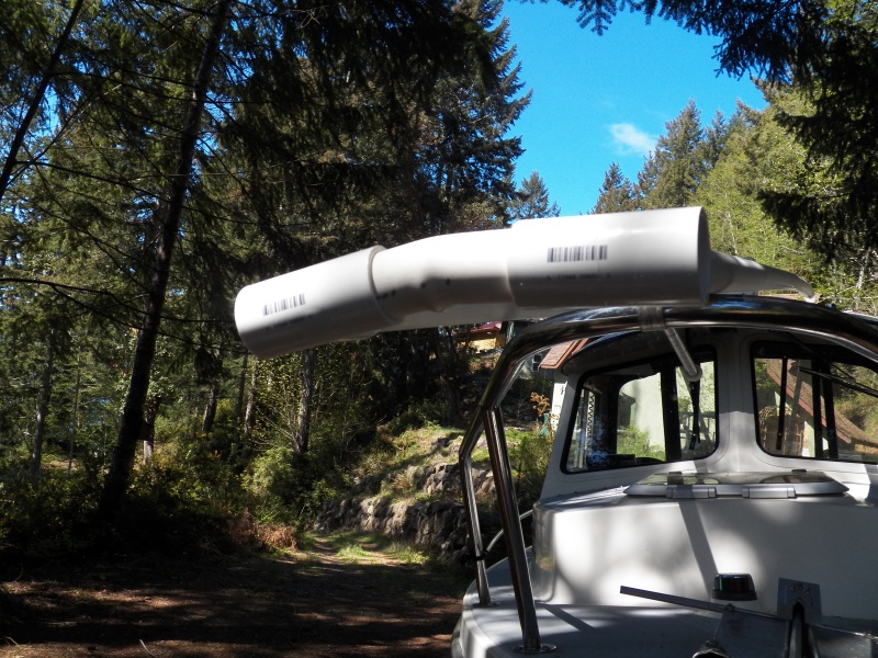 The "custom" frame piece at the bow made by using a hot air gun to bend the pipe.