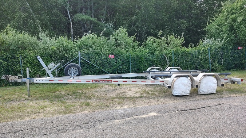 Trailer Empty-1