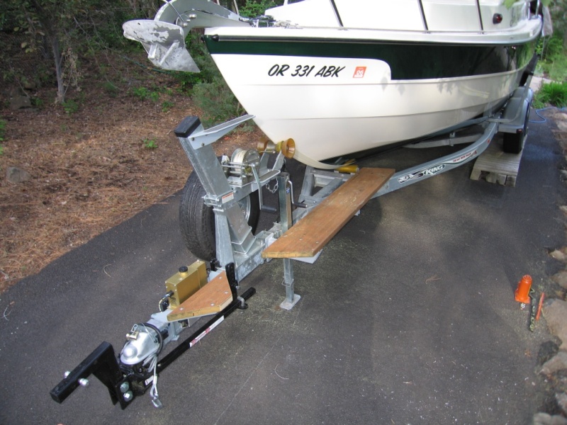 Trailer Steps For Bow Access, Walkway, &amp; Weight Dist-Sway Control Hitch.JPG