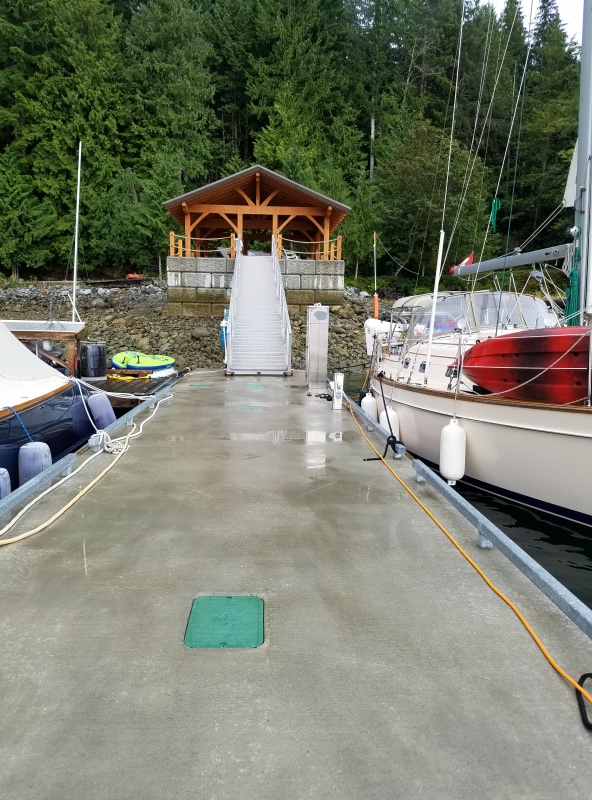 We moved on to Toba Wilderness to spend one night. There is now power, water, and new docks here. Kyle has upgraded the entire place.