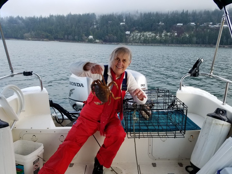 Winter crabbing on Chuckanut Bay, Bellingham